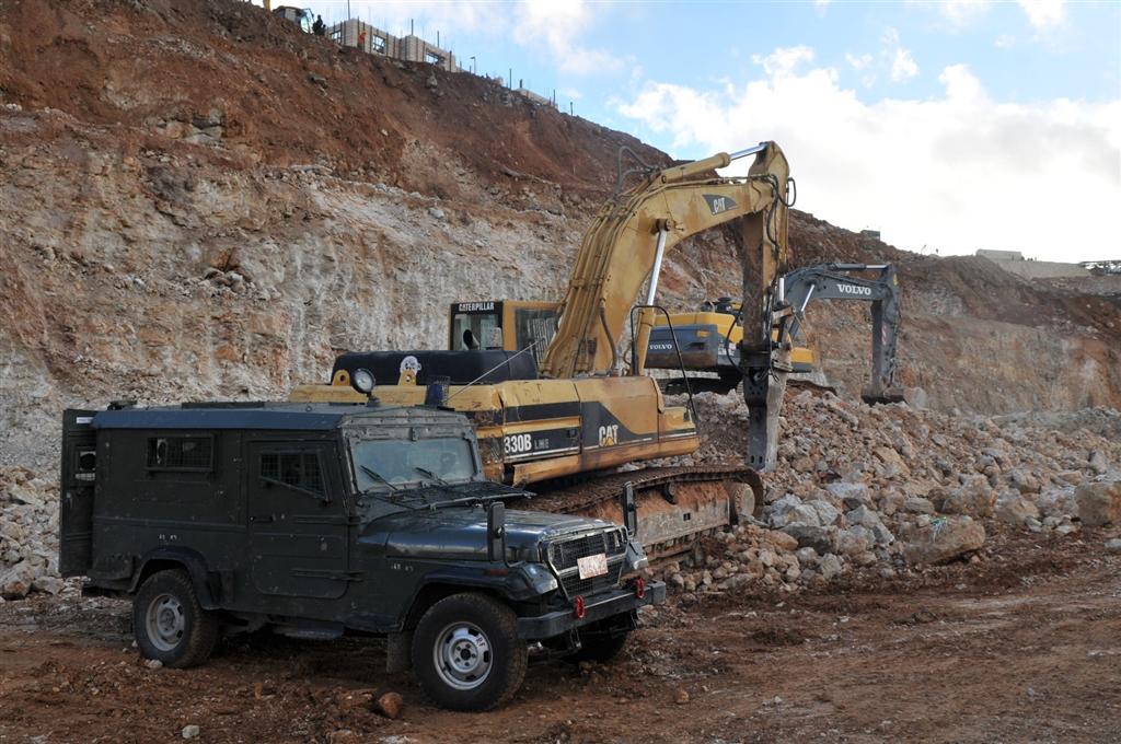 צפו בתיעוד: הקפאת הבניה בביתר הביאה לעימות אלים