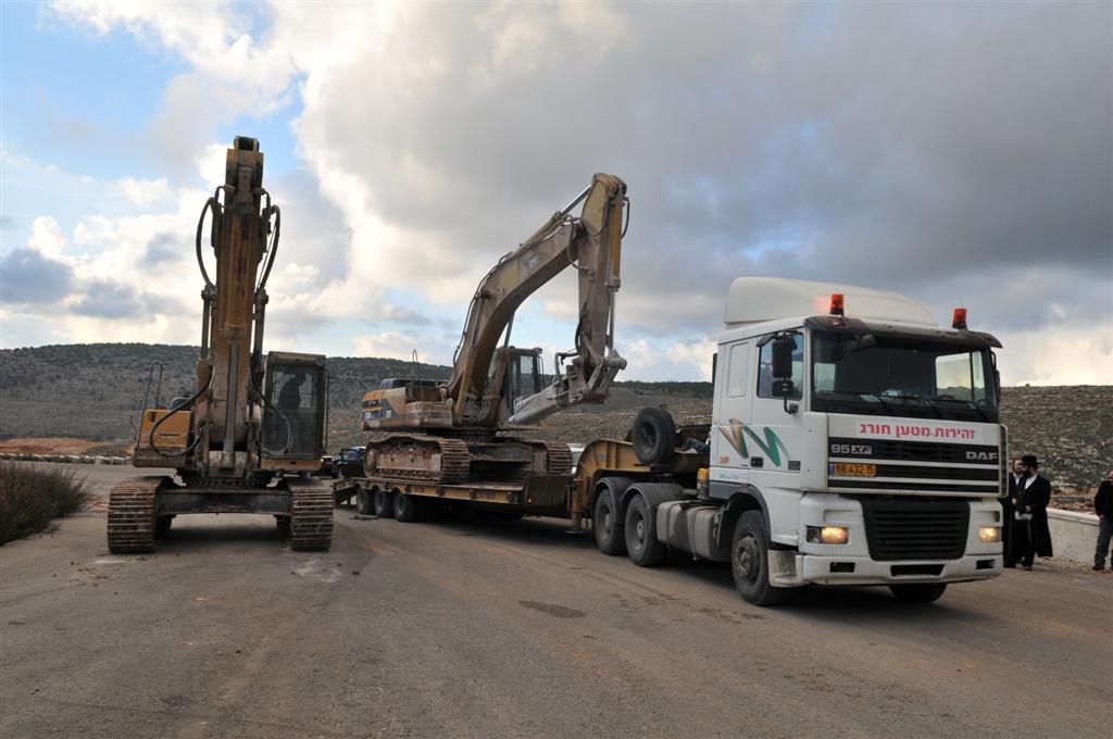 צפו בתיעוד: הקפאת הבניה בביתר הביאה לעימות אלים
