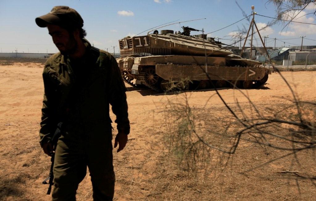 השמאל פותח במערכה רחבה לביטול "חוק טל"