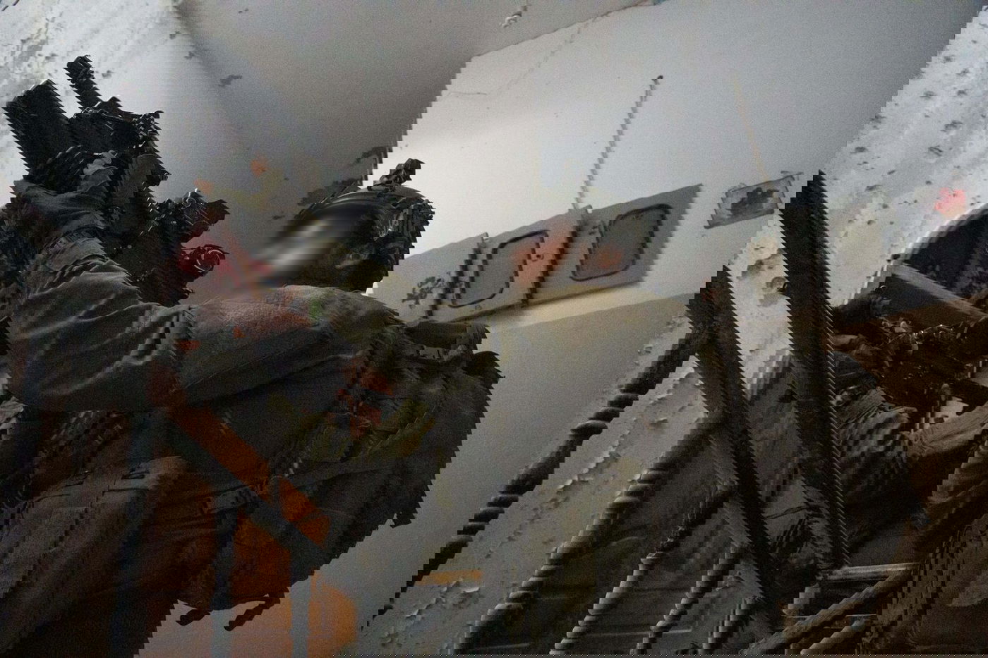 תיעוד מפעילות הצנחנים בשכונת אל אמל שבמערב חאן יונס