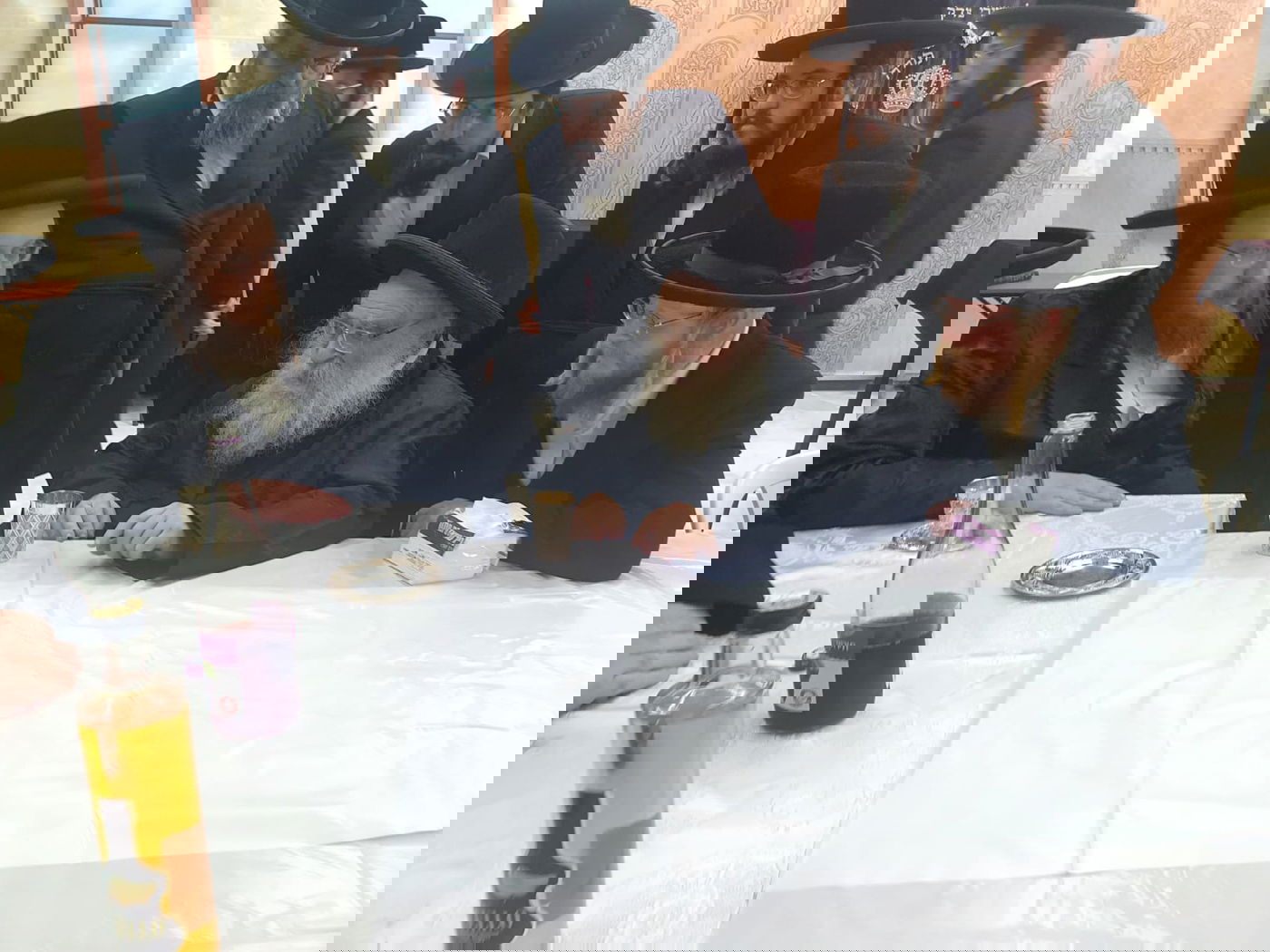 גאב"ד מאקאווא בביקור בספינקא בית שמש