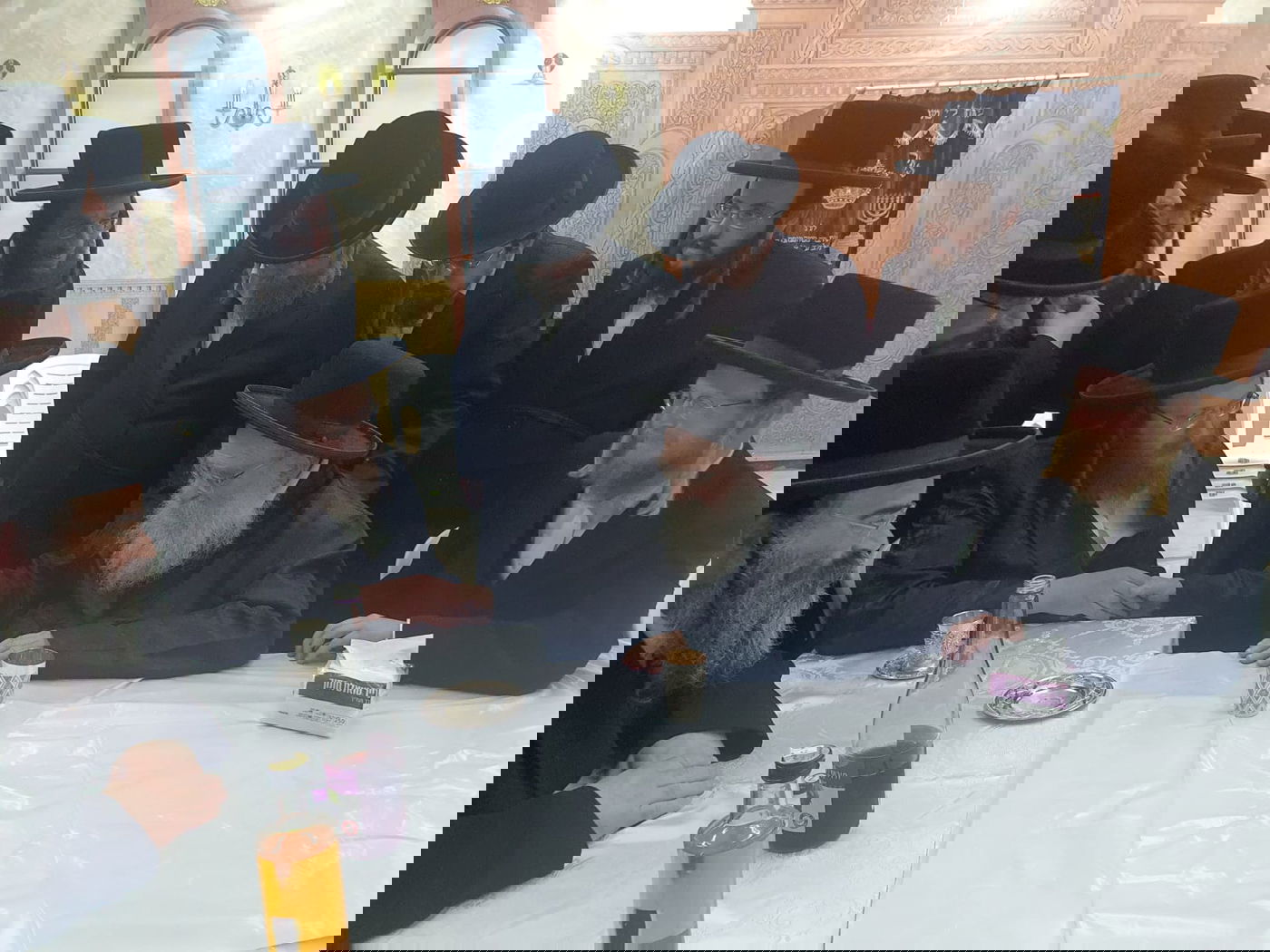 גאב"ד מאקאווא בביקור בספינקא בית שמש