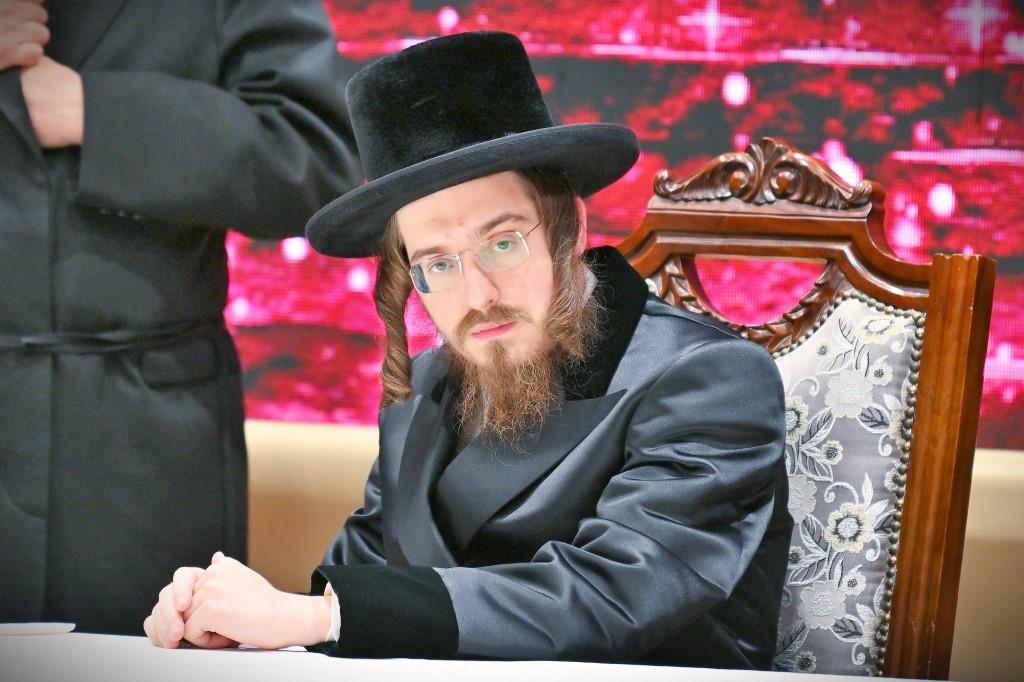 ההכרזה לחסידי סאדיגורה ב'שלישי למילה' של בן האדמו"ר