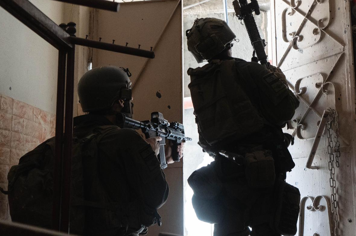 הפעילות ברצועה