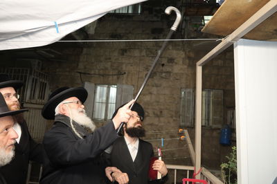 האדמו''ר ממשכנות הרועים בשילוח הקן