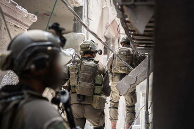 חטופה נהרגה מירי צה"ל; קצינים הודחו בגלל הרג עובדי הסיוע; קרב בצפון | מתעדכן