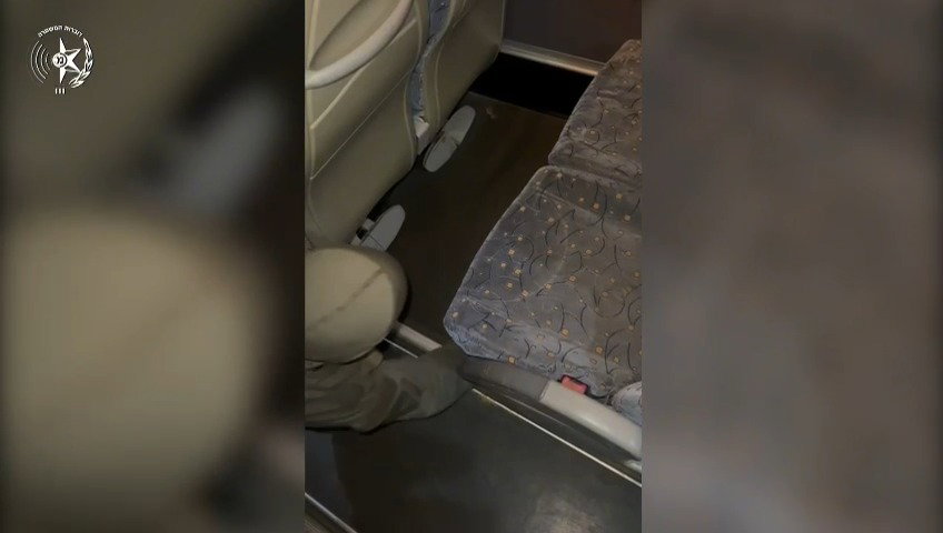 התיעוד של הדופן הכפולה באוטובוס