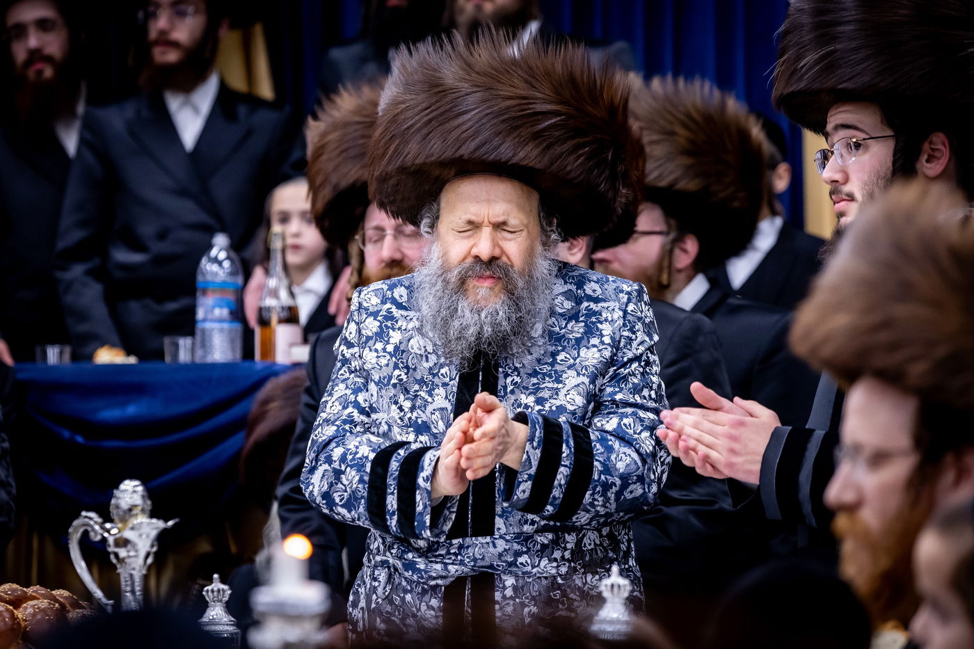 חתונת נכדת האדמו"ר מבאבוב 45: הילדים פיזזו עם הדמיית בית המדרש החדש