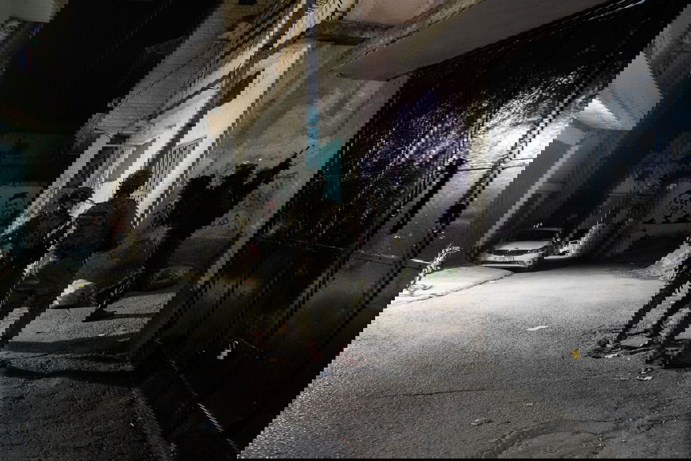 מעצר מבוקשים