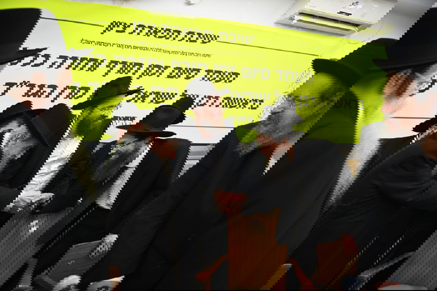 הגר"ד לנדו בישיבת תפארת ציון