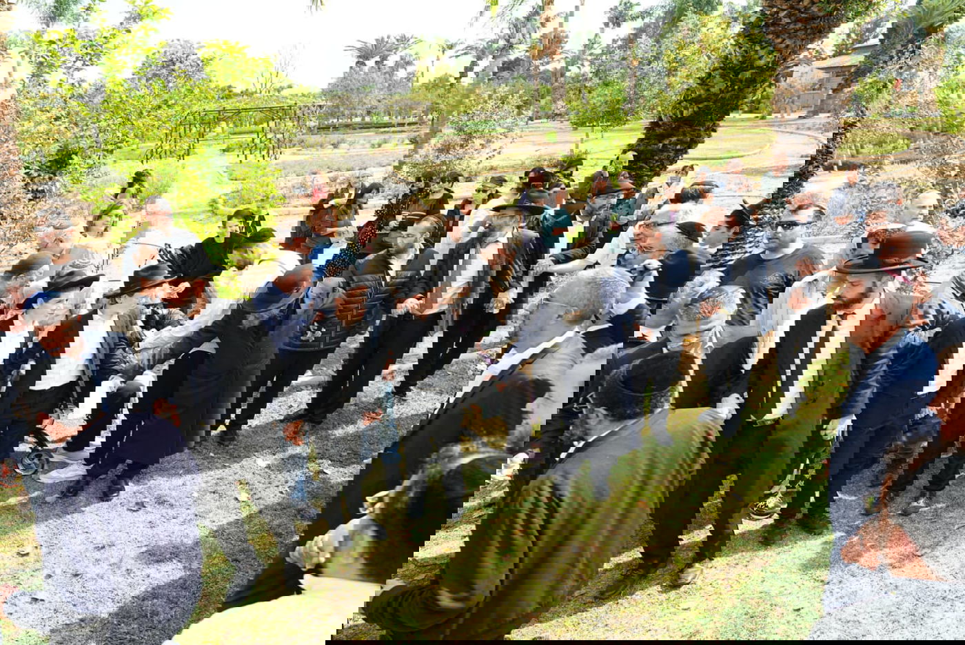 קידוש ה' בגן הציבורי ברמת גן - מאות התאספו לברכת האילנות 