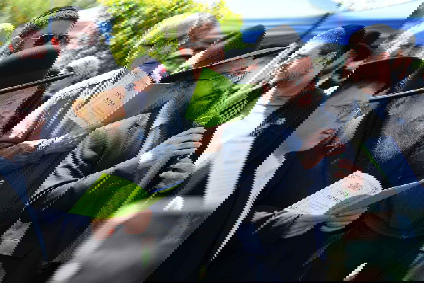 קידוש ה' בגן הציבורי ברמת גן - מאות התאספו לברכת האילנות 