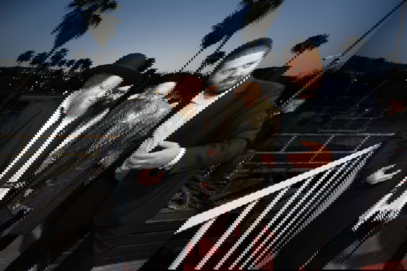 הגרש"ב סורוצקין באפיית מצות במעונו של הגר"ד קוק ותיעוד משאיבת "מים שלנו" ע"י הגר"ד קוק מהכנרת