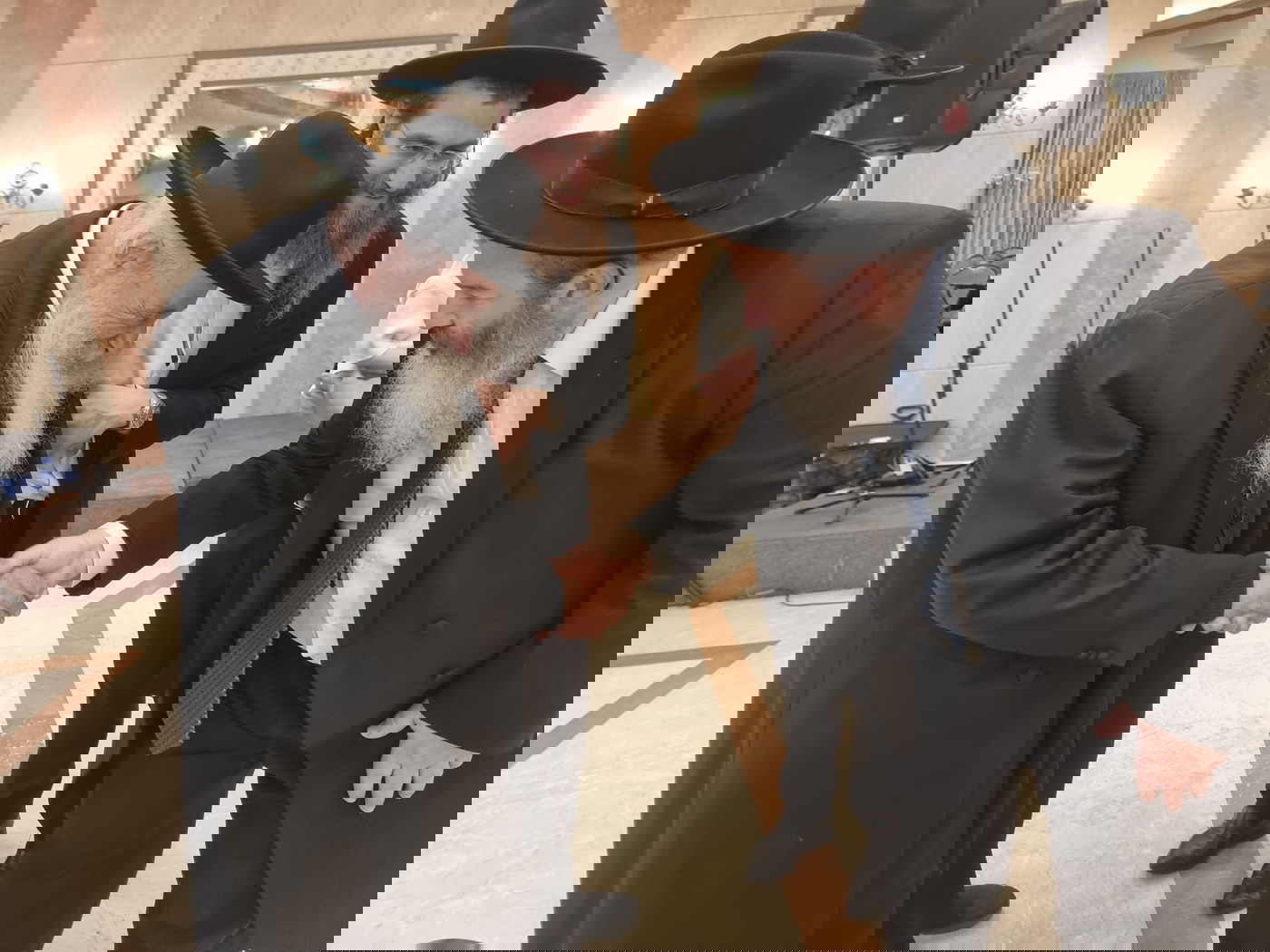 שמחת נשואי נכדי ראשי הישיבות 