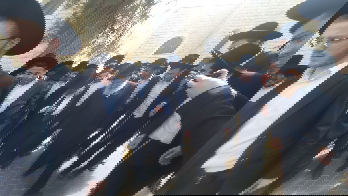 הגר"א וייס בישיבת תפרח