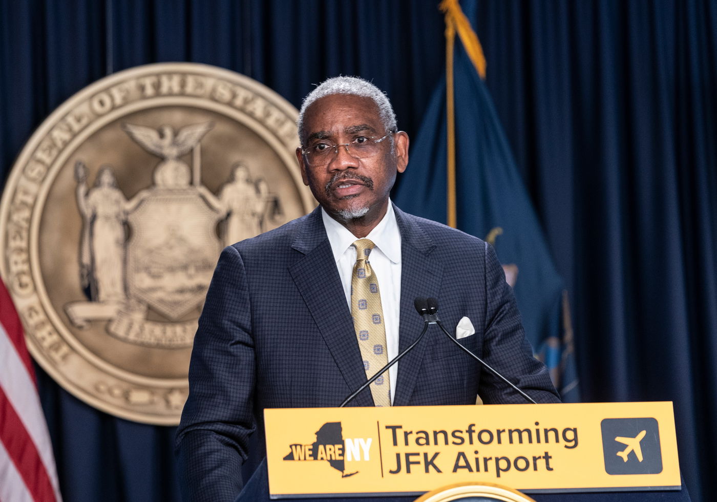 הנציג הדמוקרטי מיקס