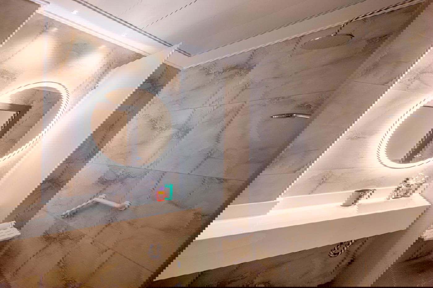 עושה חשק לקחת את הגוזל הקטן בעריסה ו'לטייל' אתו ברחבי המחלקה