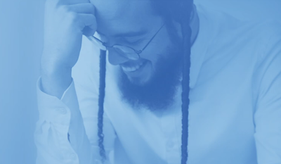 אסף הרוש בביצוע חדש ל'צמאה': "כי אלוקים"