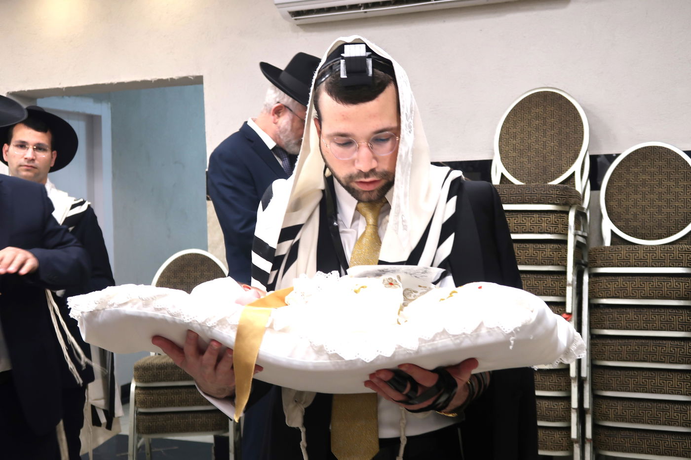 ברית לנין ראש הישיבה הגרב"ד פוברסקי