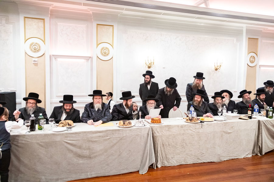 ארוסי נכדי האדמורי"ם מסערדאהעלי - ספינקא - גאלנטע