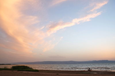 עליה בטמפרטורות - במקביל לממטרים מקומיים | התחזית