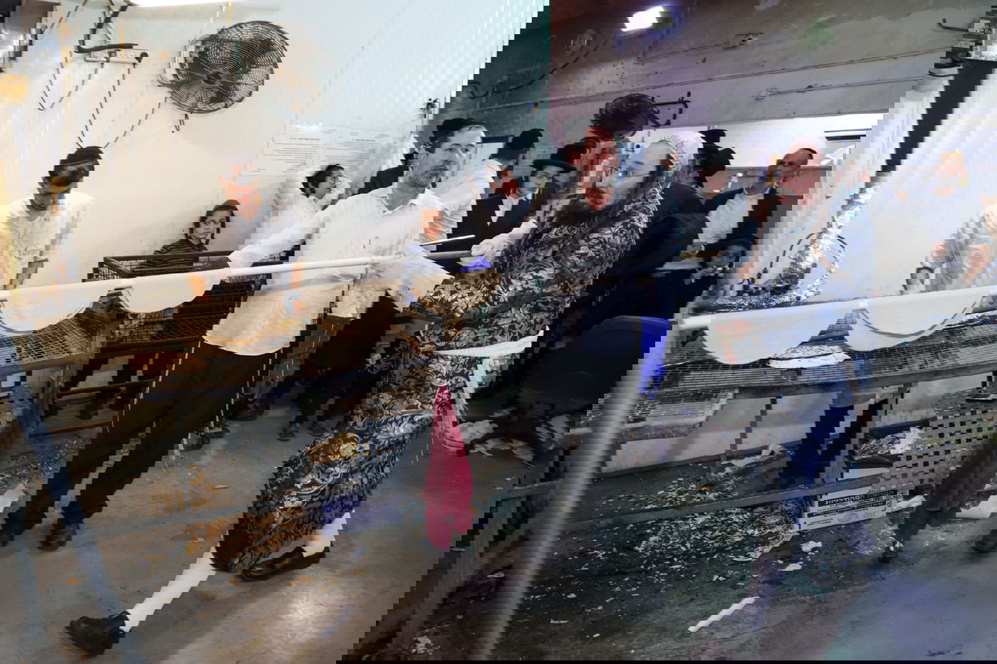 האדמו"ר ממעזבוז באפיית מצות