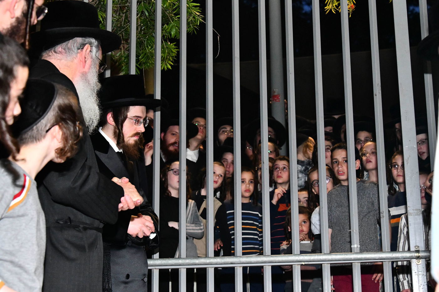 האדמו"ר מסאדיגורה בשאיבת מים שלנו 