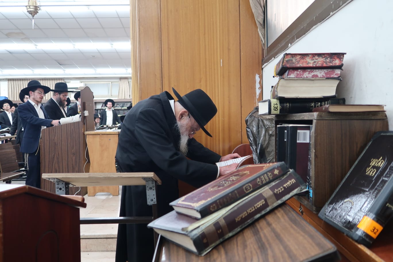 הגר"מ גריינמן בישיבת קרית מלך