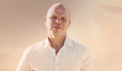 אברהם
פריד בשיר חדש לזכרו של יוסי הרשקוביץ הי"ד