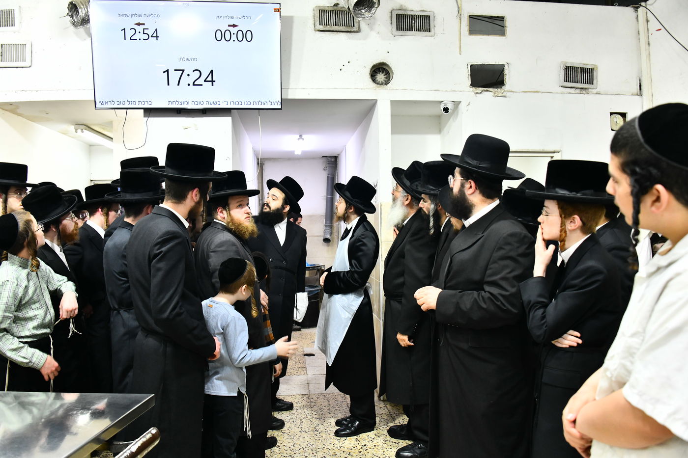 האדמו"ר מסאדיגורה באפיית המצות 