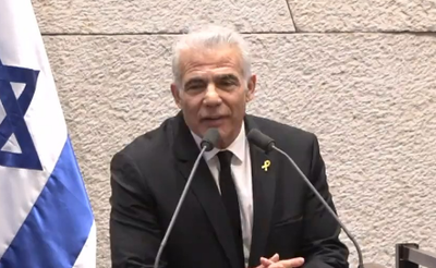 לפיד לגנץ ואיזנקוט: "אתם צריכים לעזור לנו להפיל את הממשלה"