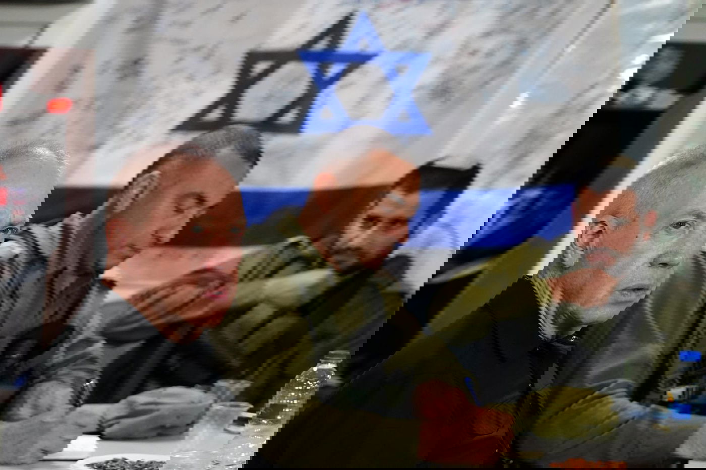 גלנט עם הלוחמים בגבול הצפון