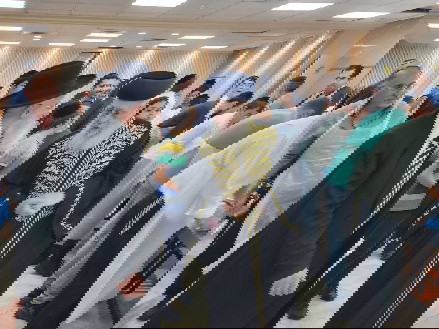 הראשון לציון באפיית מצות אצל חבר בית הדין הגדול | תיעוד