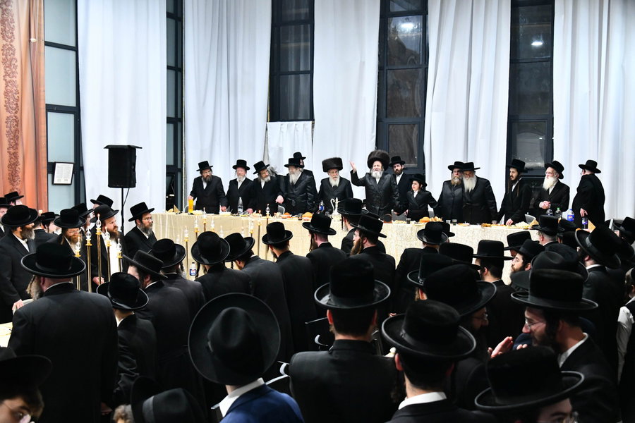שמחת הבר מצווה לבן האדמו"ר מדינוב ביתר