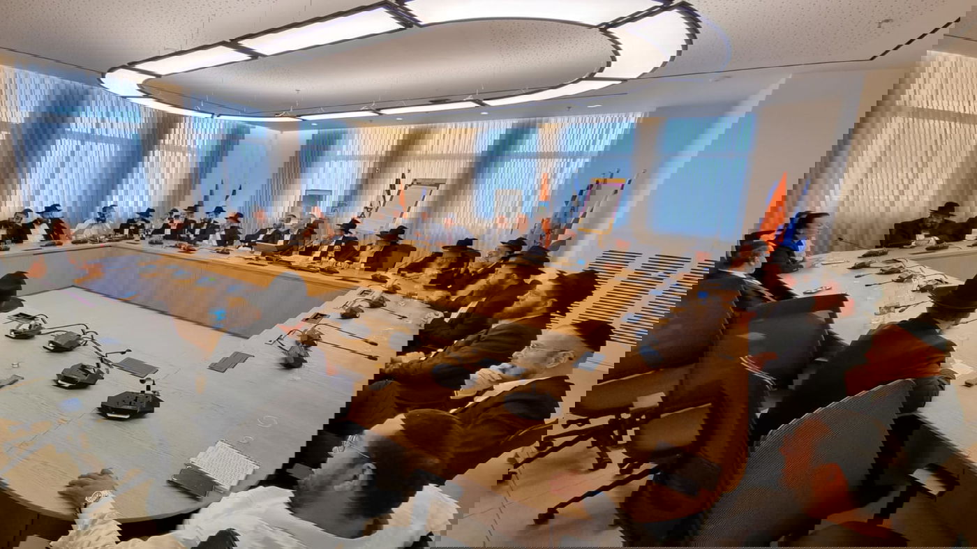 לקראת יום הולדת הרבי: המחווה של ראש העיר לחסידים