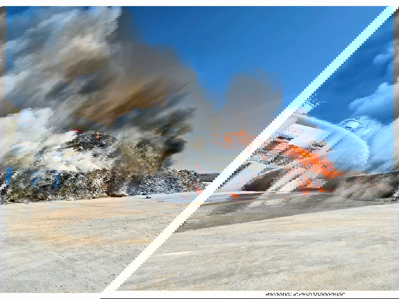 השריפה במפעל הבטון