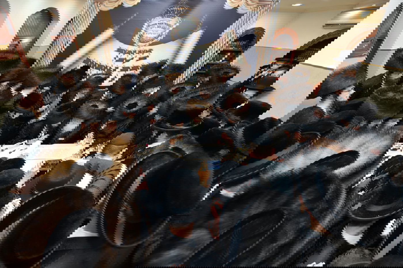 הכנסת ספר תורה משפחת בוקצ'ין לנדבורנה ירושלים