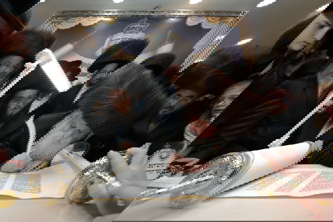 הכנסת ספר תורה משפחת בוקצ'ין לנדבורנה ירושלים