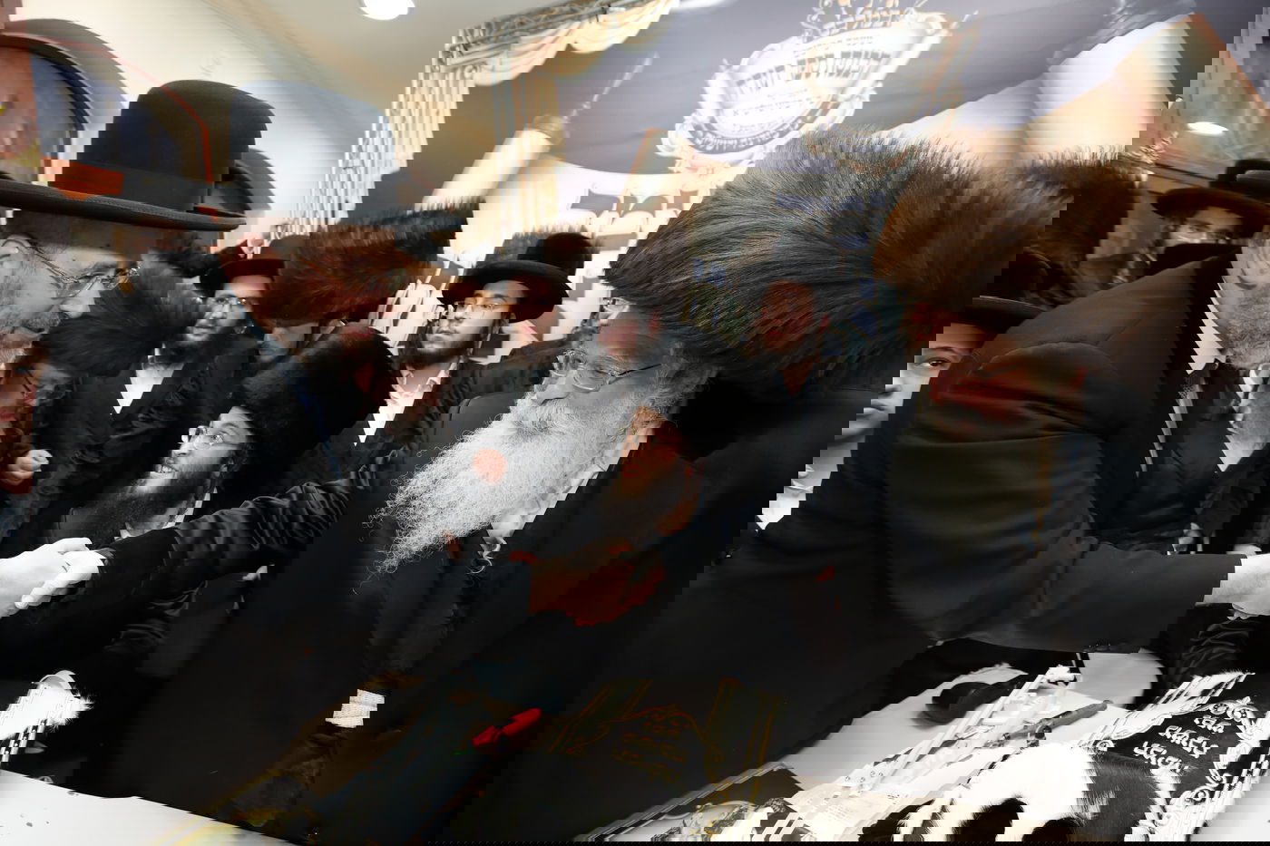 הכנסת ספר תורה משפחת בוקצ'ין לנדבורנה ירושלים