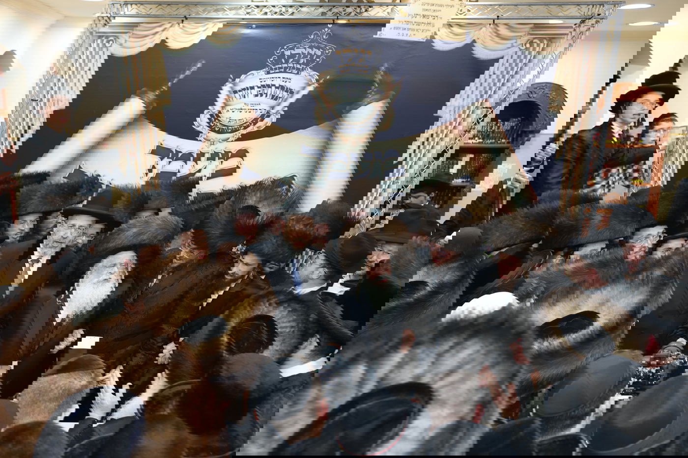 הכנסת ספר תורה משפחת בוקצ'ין לנדבורנה ירושלים