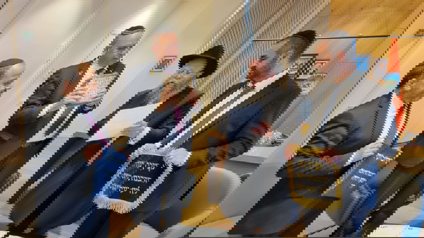 זופניק בכיכר • כל התמונות, הנייעס והחשיפות של השבוע