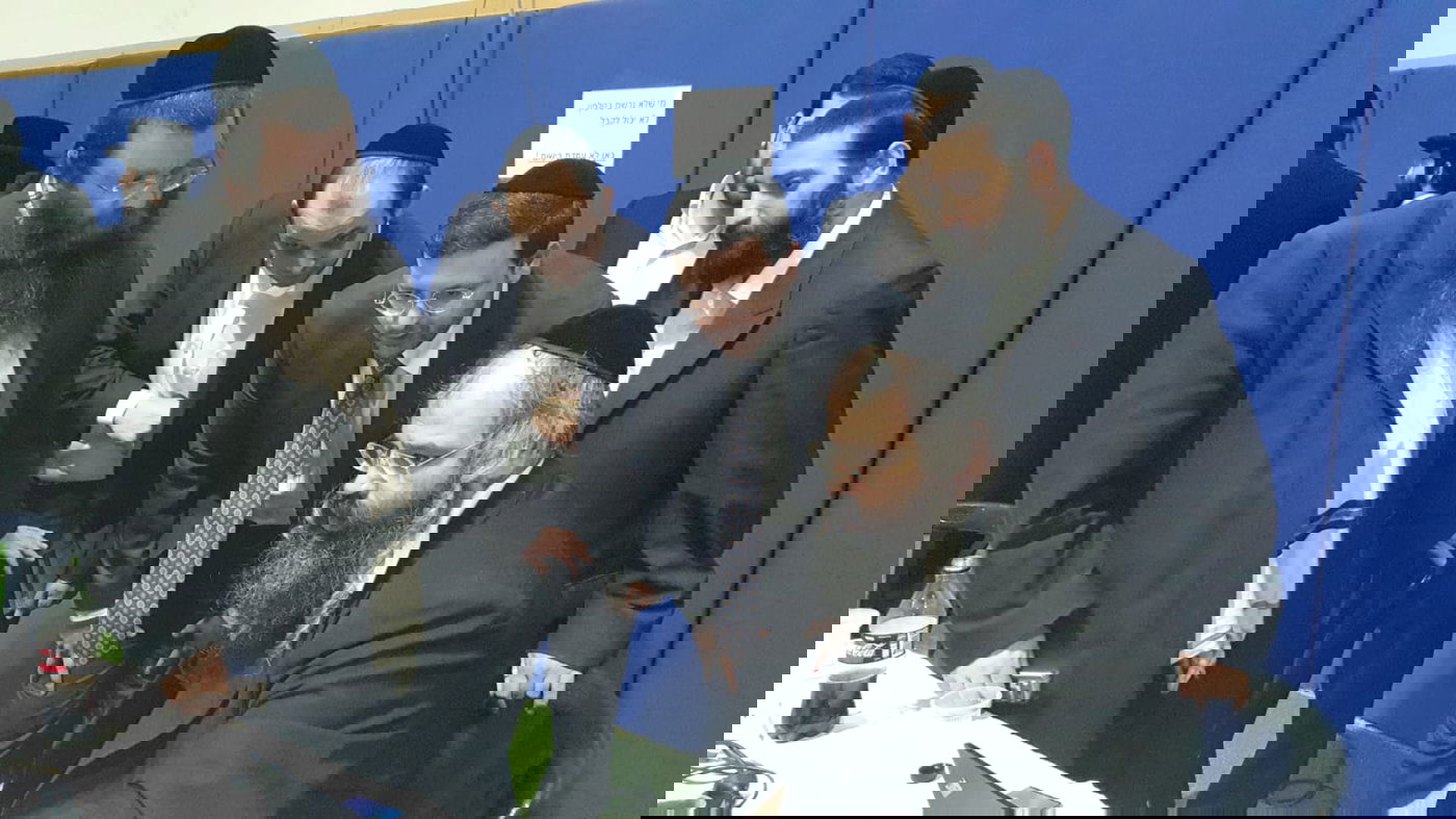 זופניק בכיכר • כל התמונות, הנייעס והחשיפות של השבוע