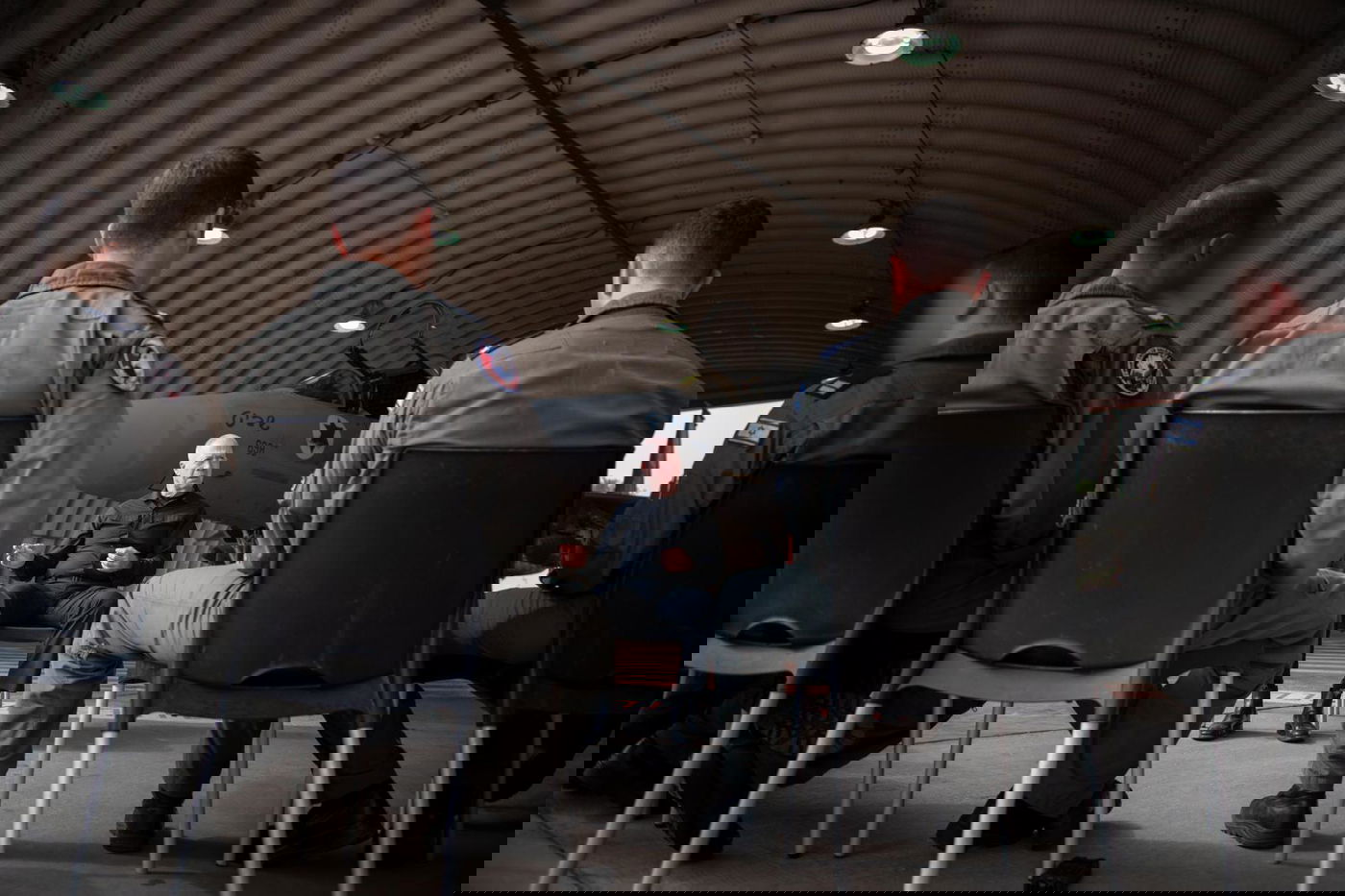 השר גלנט לטייסים שלחמו בטילים האיראנים: "יש לנו חופש פעולה"