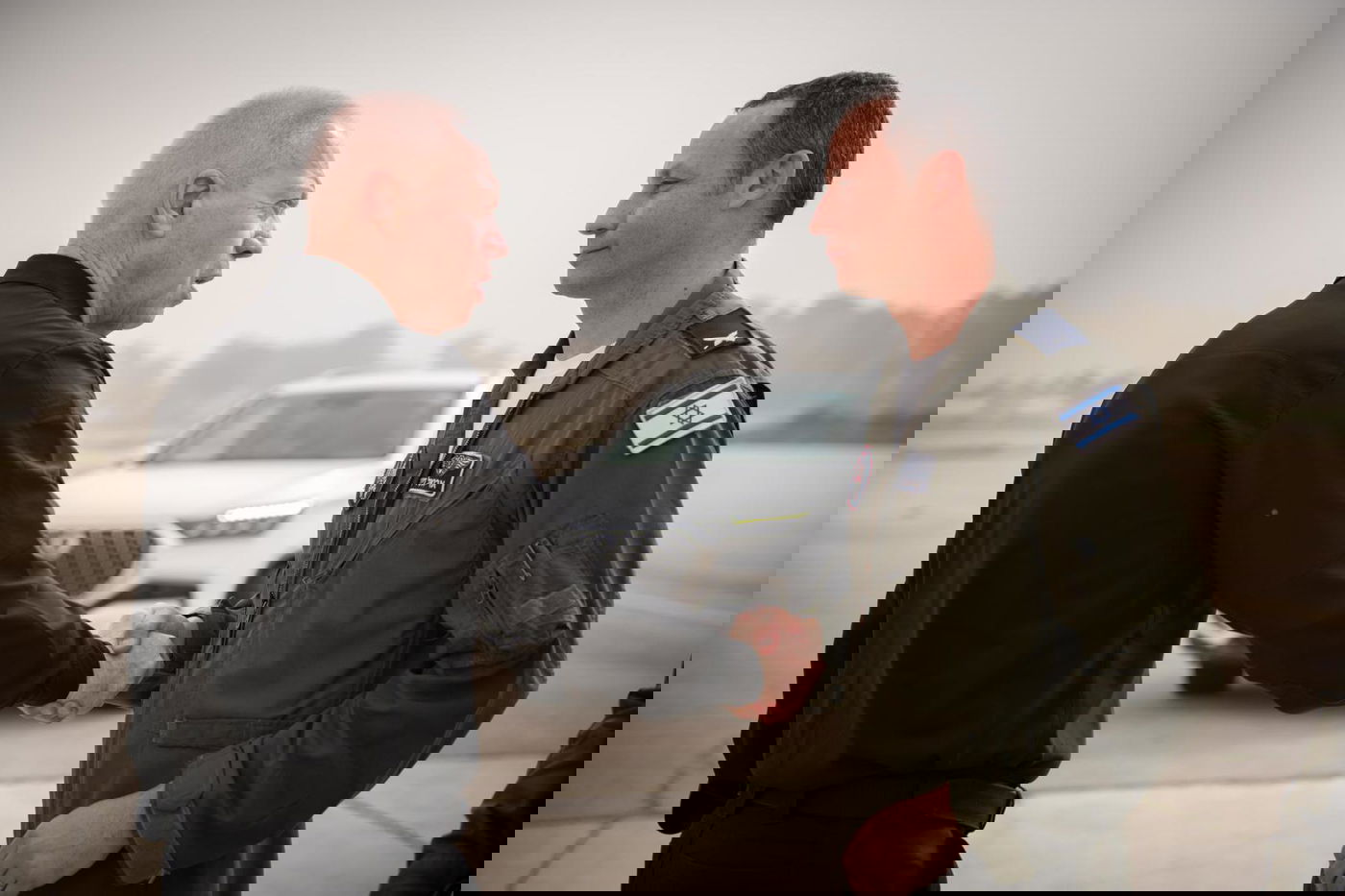 השר גלנט לטייסים שלחמו בטילים האיראנים: "יש לנו חופש פעולה"