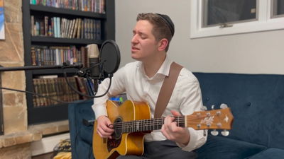 אמן הגיטרה הצעיר בביצוע מרגש: "שבורי לב"