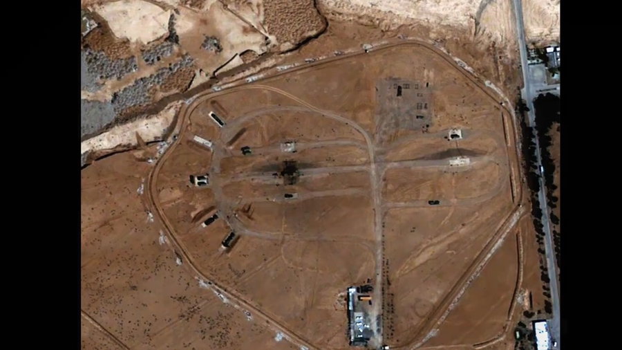 הבסיס האיראני - לפני התקיפה ואחריה