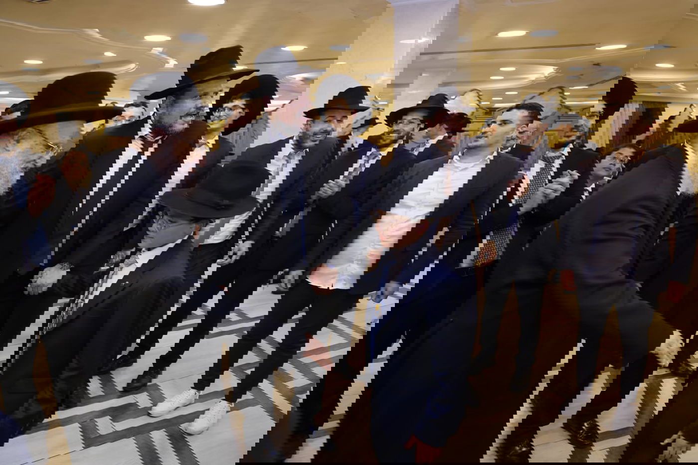 שמחת הבר מצווה לנכד גדולי הרבנים