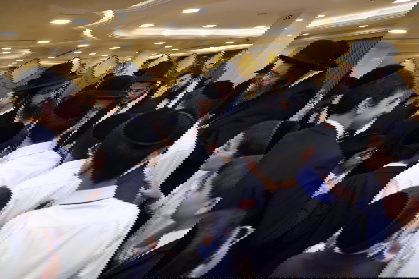 שמחת הבר מצווה לנכד גדולי הרבנים