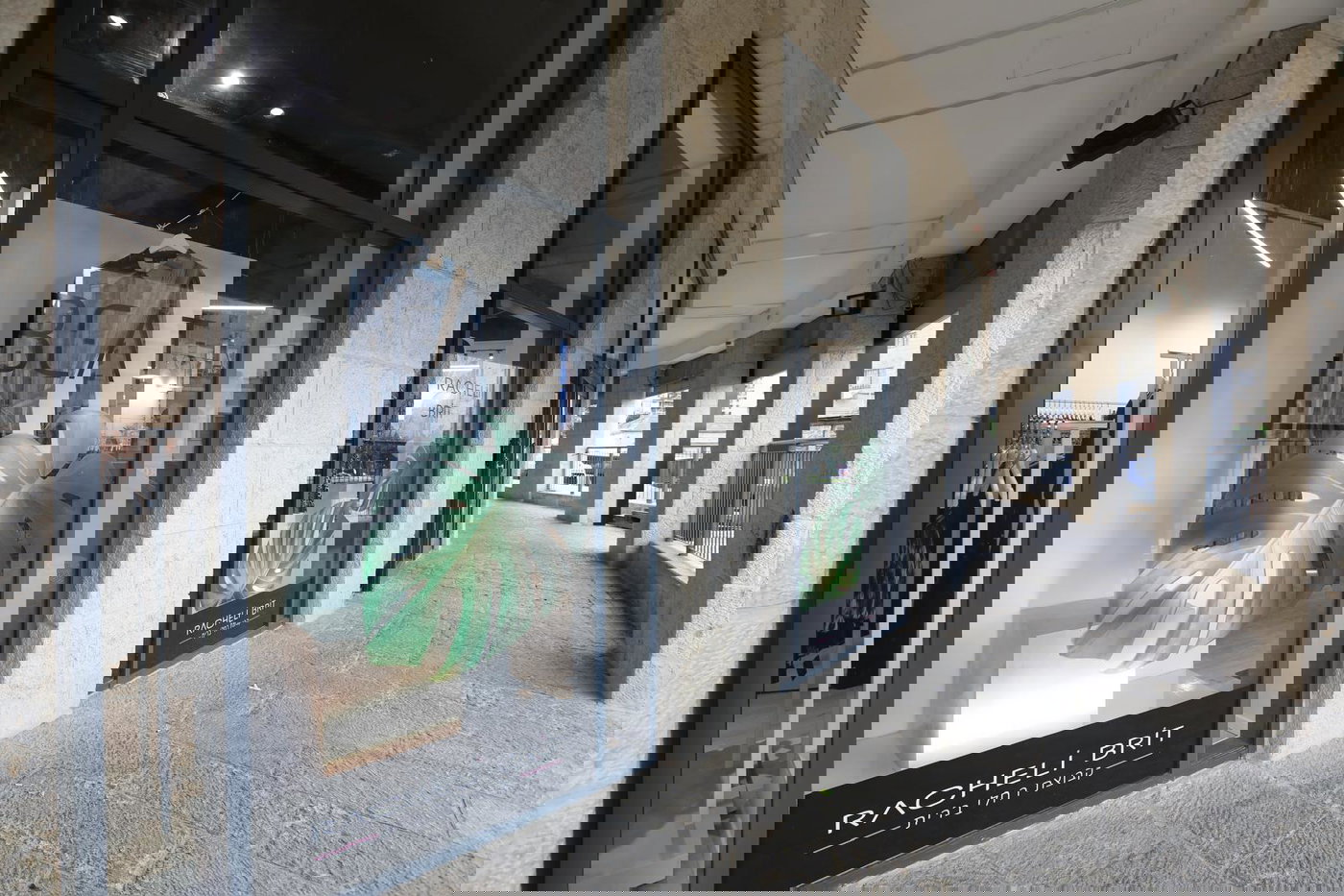 בלב הפועם של ירושלים: סניף הדגל החדש של קבוצת רחלי ברית