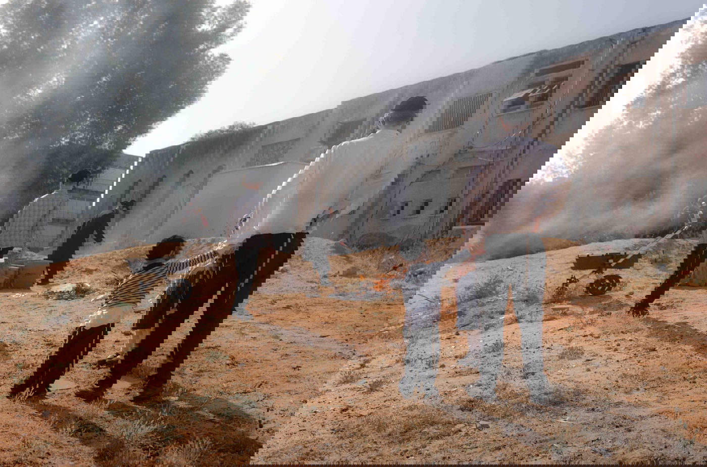 כך שרפו את שאריות החמץ ברחובות עיר התורה והחסידות